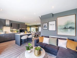 Photo 4- click for photo gallery